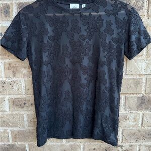 Aritzia Wilfred Black Free Lace Short Sleeve T-Shirt
